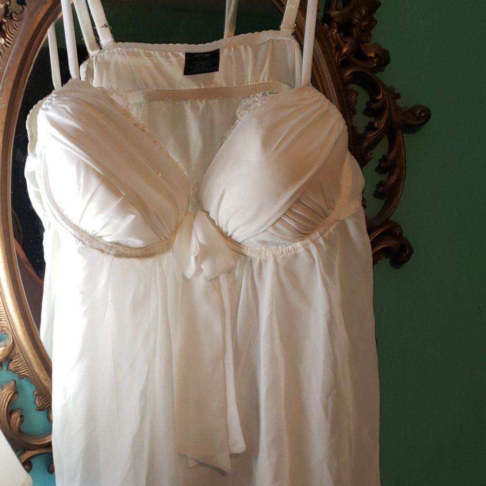 Apt. 9 intimates Size L bridal lingerie